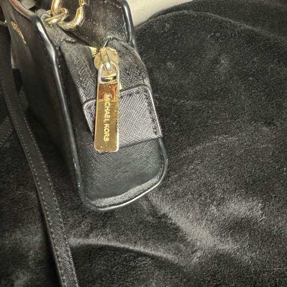 Michael Kors Crossbody - Picture 2 of 8